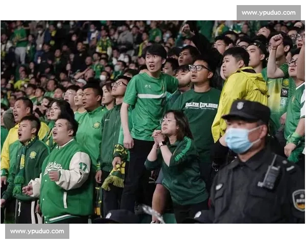 工体歌声化怒火：国安惨败后球迷三首改编曲直击痛点
