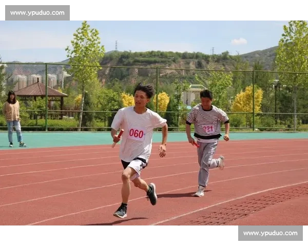 重庆电信职院运动会开幕：方阵舞燃爆青春赛场